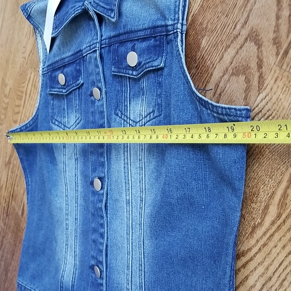 (L) NWT Allegra K Women's 100% Cotton Button Up Denim Vest Layer Classic Western - Picture 6 of 7